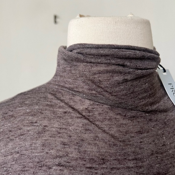 NWT Brown Turtleneck Light Weight Long Sleeve Top - Picture 4 of 8
